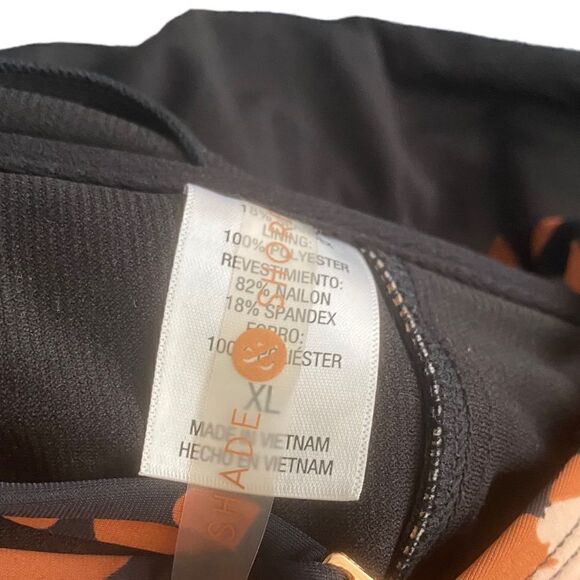 XL bandeau, print bikini top adjustable straps, lace up closure in the back - Picture 5 of 7